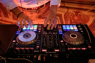 scelta DJ matrimonio Roma e Italia